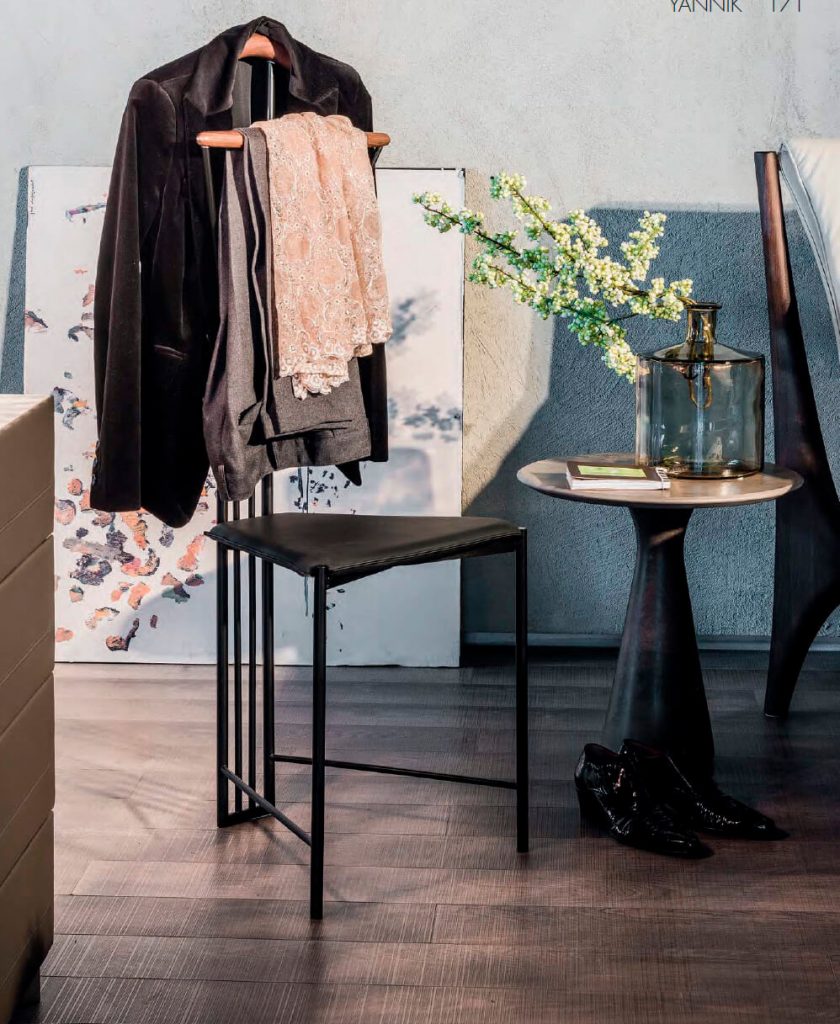 Стул-вешалка – что это? Виды – какой выбрать?